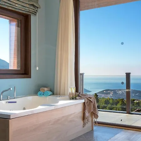 Islamlar Sleeps 8 Pool Air Con Wifi